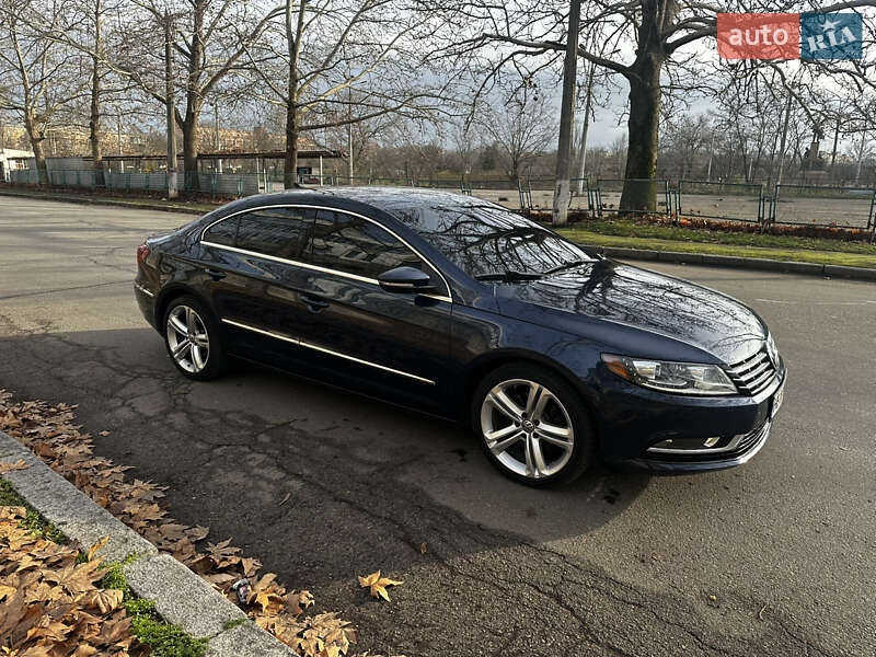 Купе Volkswagen CC / Passat CC 2012 в Николаеве