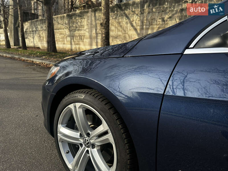 Купе Volkswagen CC / Passat CC 2012 в Николаеве