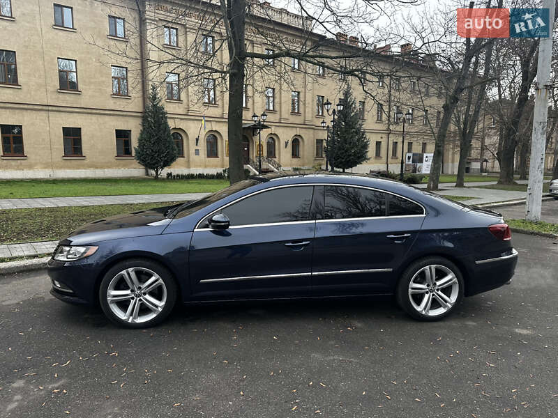 Купе Volkswagen CC / Passat CC 2012 в Николаеве