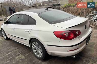 Купе Volkswagen CC / Passat CC 2010 в Києві
