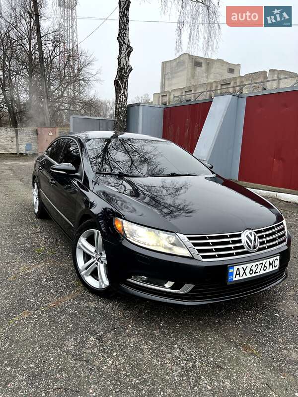 Купе Volkswagen CC / Passat CC 2012 в Валках