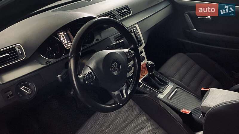 Купе Volkswagen CC / Passat CC 2015 в Сумах