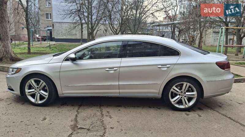 Купе Volkswagen CC / Passat CC 2012 в Южноукраинске