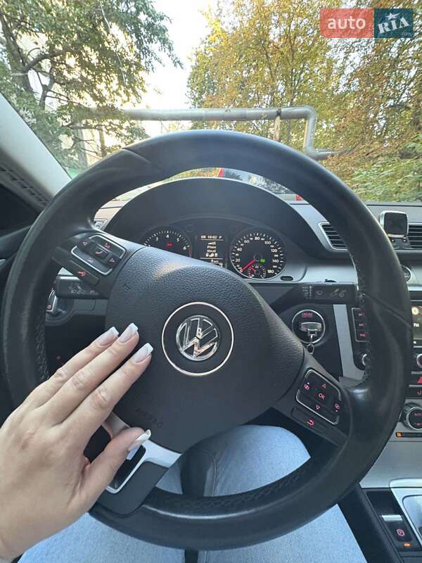 Купе Volkswagen CC / Passat CC 2012 в Южноукраинске