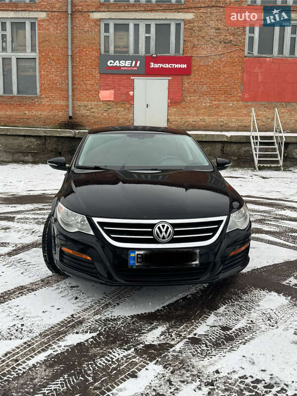 Купе Volkswagen CC / Passat CC 2011 в Сумах
