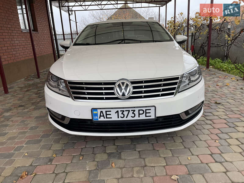 Купе Volkswagen CC / Passat CC 2012 в Дніпрі