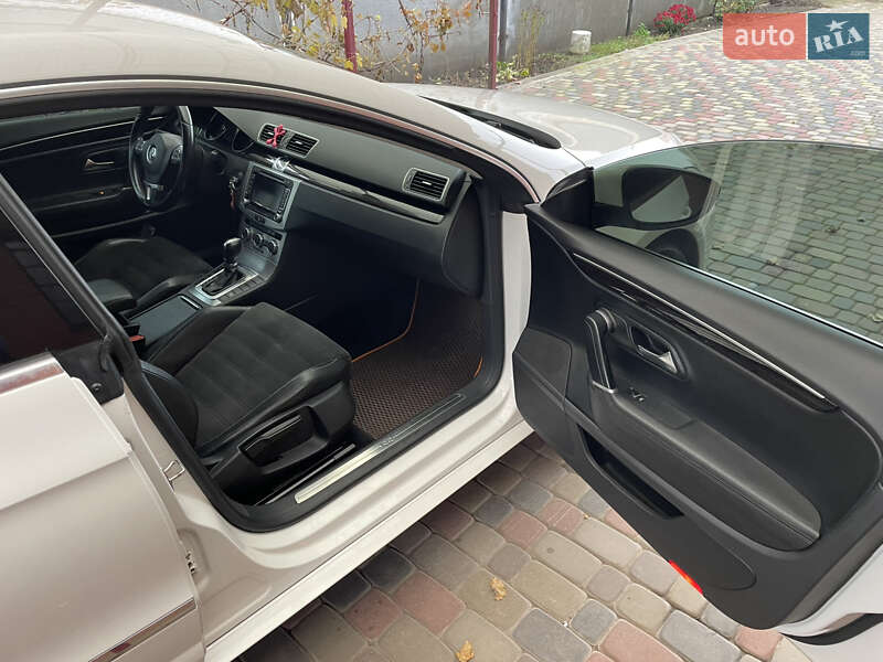 Купе Volkswagen CC / Passat CC 2012 в Дніпрі