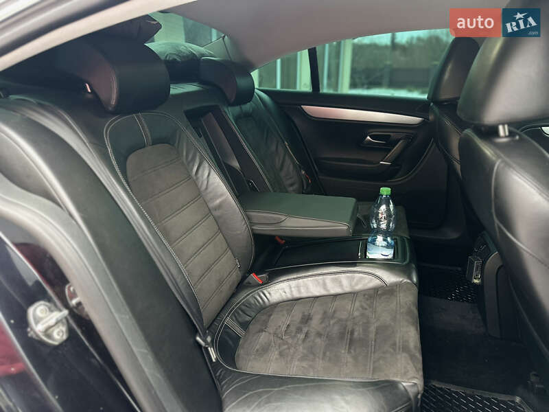 Седан Volkswagen CC / Passat CC 2009 в Луцьку