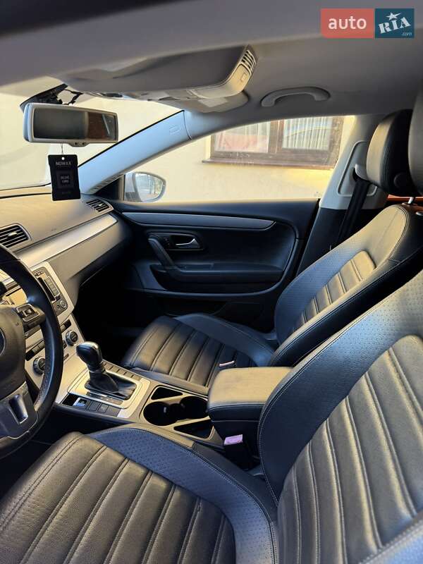 Купе Volkswagen CC / Passat CC 2013 в Ивано-Франковске