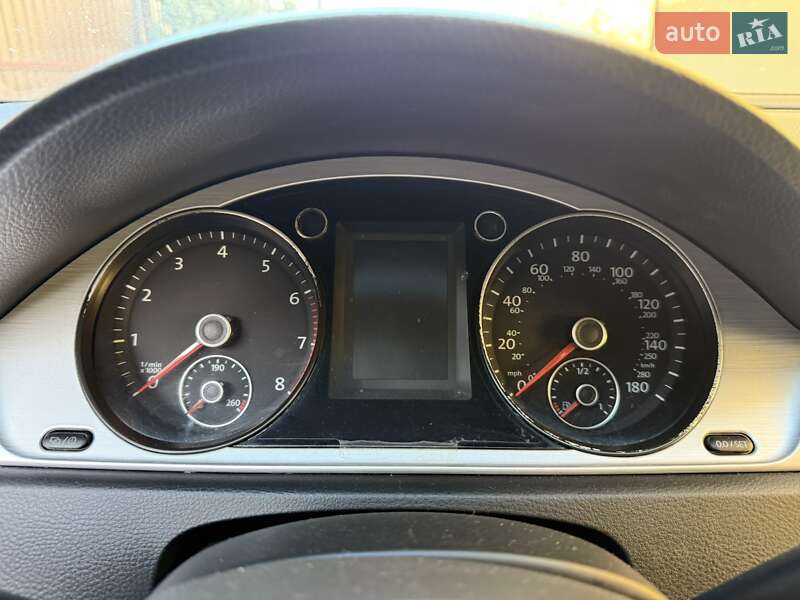 Купе Volkswagen CC / Passat CC 2013 в Ивано-Франковске