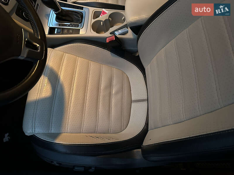Купе Volkswagen CC / Passat CC 2011 в Днепре
