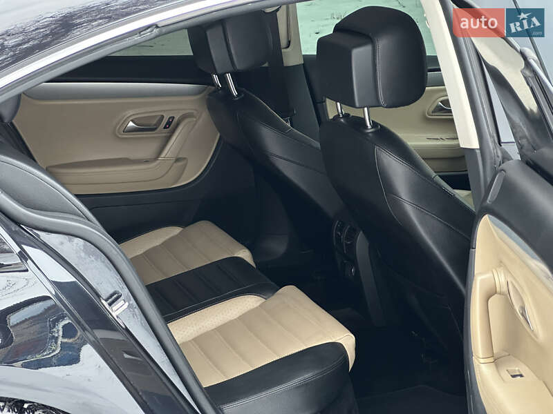 Купе Volkswagen CC / Passat CC 2013 в Чернігові