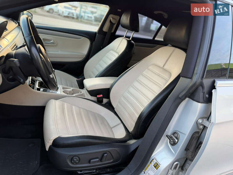 Купе Volkswagen CC / Passat CC 2011 в Хусте