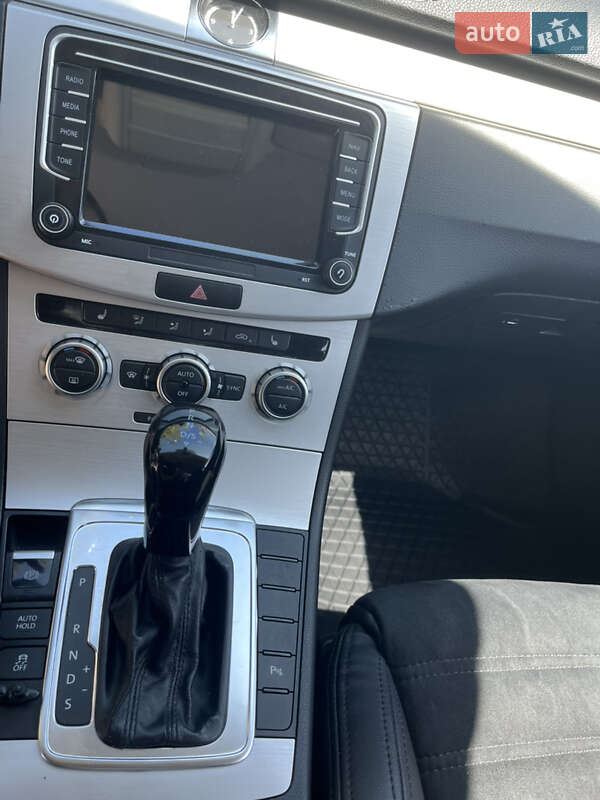 Купе Volkswagen CC / Passat CC 2012 в Звягелі фото 3 Купе Volkswagen CC / Passat CC 2012 в Звягелі