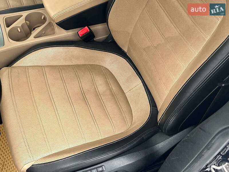 Купе Volkswagen CC / Passat CC 2012 в Києві