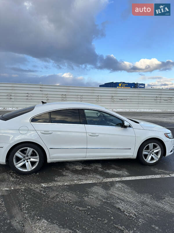 Купе Volkswagen CC / Passat CC 2015 в Львове