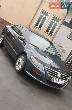 Купе Volkswagen CC / Passat CC 2010 в Львові