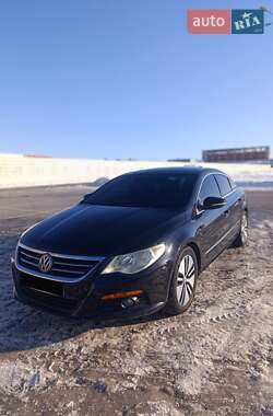 Купе Volkswagen CC / Passat CC 2010 в Львове