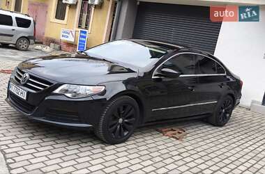Купе Volkswagen CC / Passat CC 2011 в Мукачево