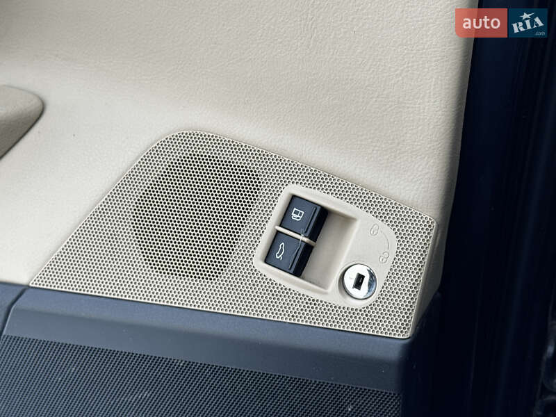 Купе Volkswagen CC / Passat CC 2012 в Киеве