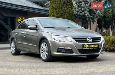 Купе Volkswagen CC / Passat CC 2011 в Львове