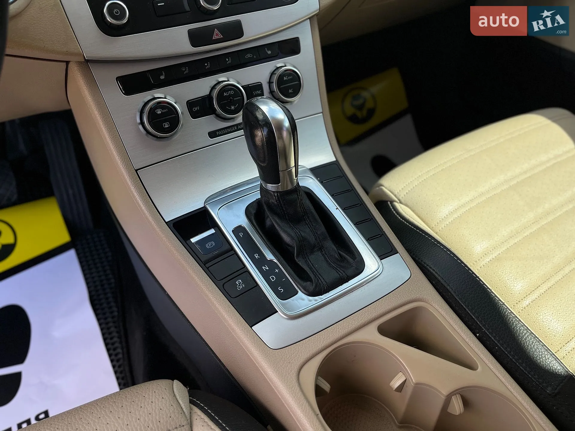 2012 Volkswagen Passat CC - мініатюра 16