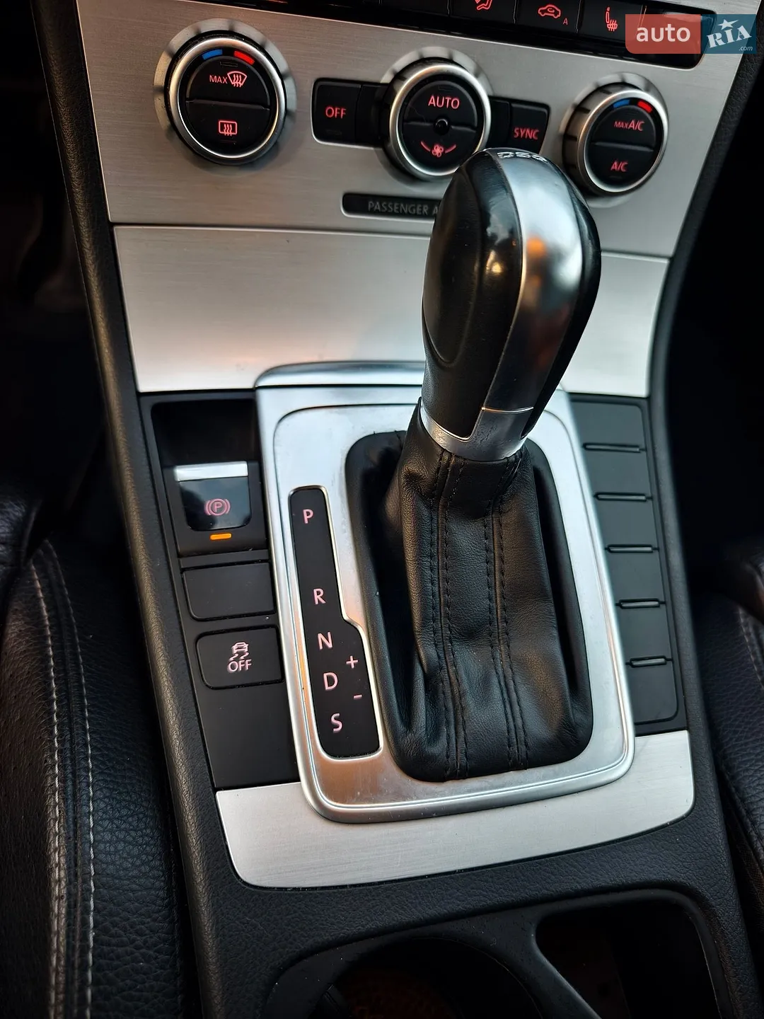 2014 Volkswagen Passat CC - мініатюра 39