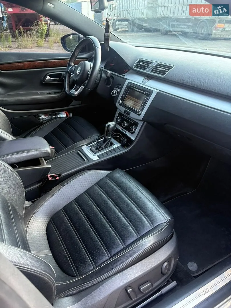 2010 Volkswagen Passat CC - мініатюра 9