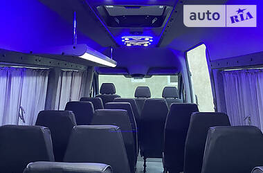 Туристический / Междугородний автобус Volkswagen Crafter 2010 в Черновцах