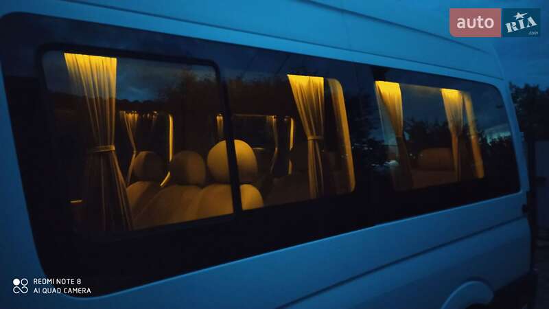 Микроавтобус Volkswagen Crafter 2010 в Кривом Роге