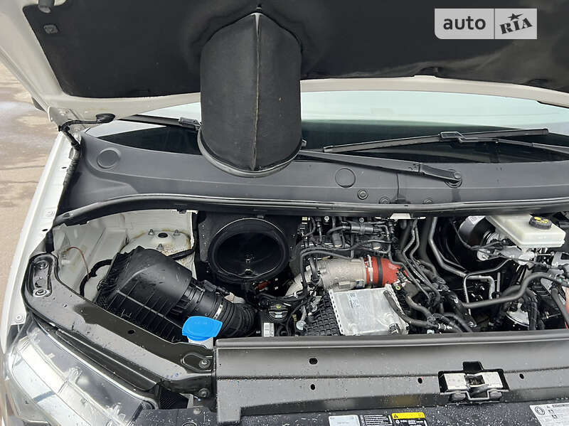 Грузовой фургон Volkswagen Crafter 2018 в Дубно