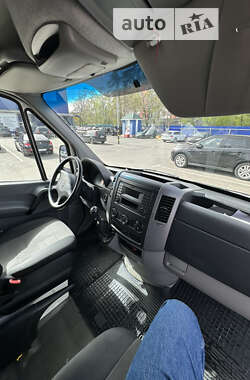 Грузовой фургон Volkswagen Crafter 2015 в Ужгороде