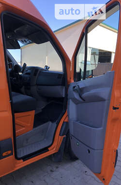 Вантажний фургон Volkswagen Crafter 2011 в Рожище