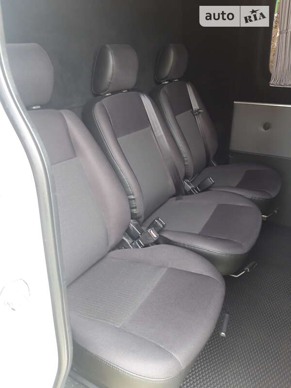 Грузопассажирский фургон Volkswagen Crafter 2018 в Киеве