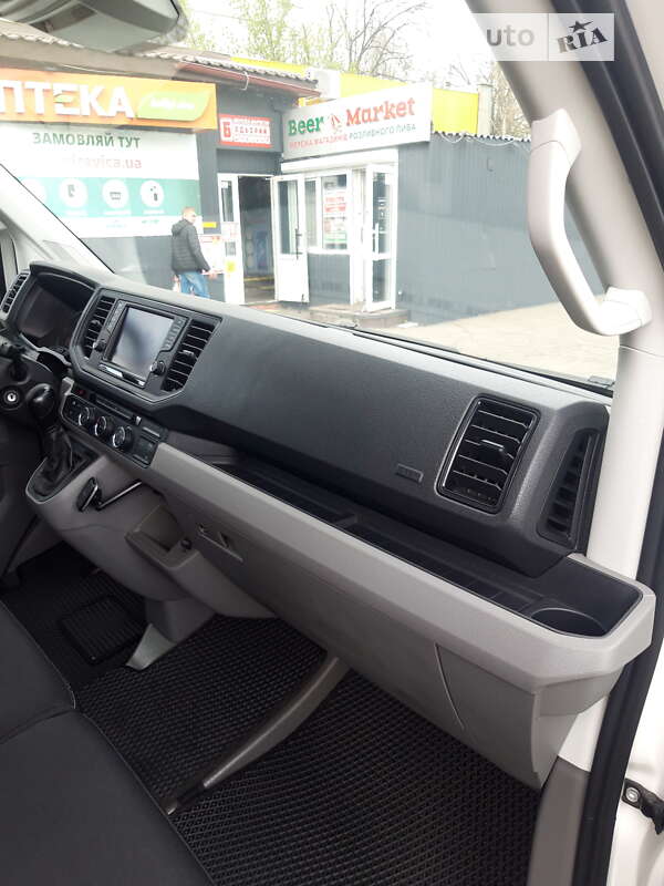 Грузопассажирский фургон Volkswagen Crafter 2018 в Киеве