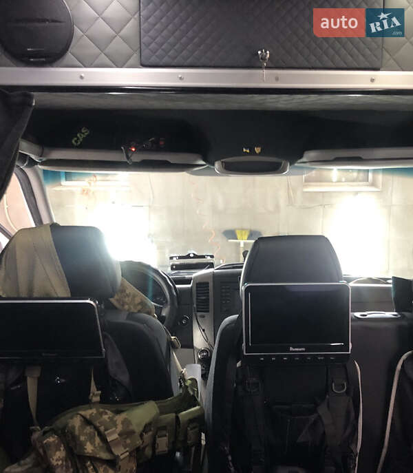 Микроавтобус Volkswagen Crafter 2015 в Киеве