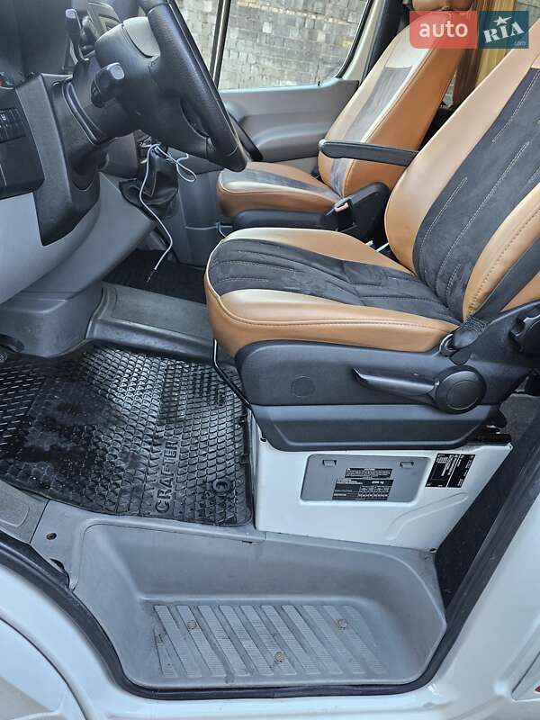 Микроавтобус Volkswagen Crafter 2011 в Киеве
