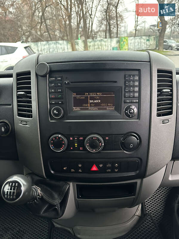 Вантажний фургон Volkswagen Crafter 2008 в Харкові