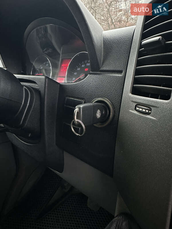 Вантажний фургон Volkswagen Crafter 2008 в Харкові