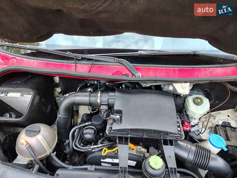 Вантажопасажирський фургон Volkswagen Crafter 2009 в Чернігові
