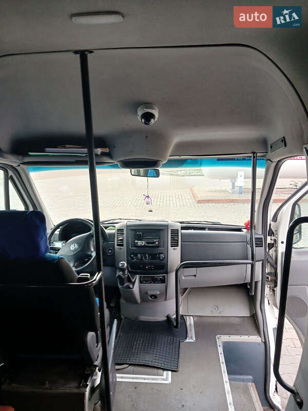 Пригородный автобус Volkswagen Crafter 2012 в Киеве