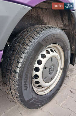 Пригородный автобус Volkswagen Crafter 2012 в 
