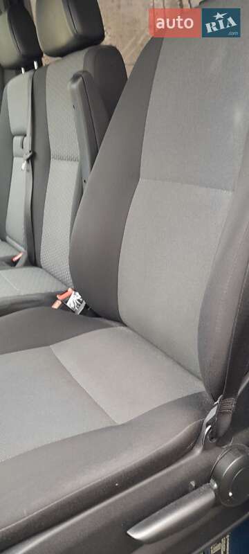 Мікроавтобус Volkswagen Crafter 2016 в Івано-Франківську фото 22 Мікроавтобус Volkswagen Crafter 2016 в Івано-Франківську