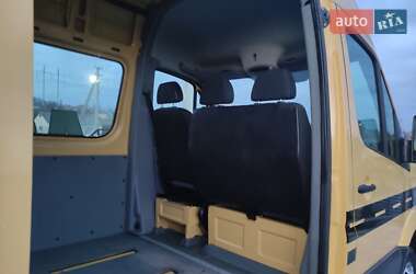 Вантажопасажирський фургон Volkswagen Crafter 2012 в Рівному