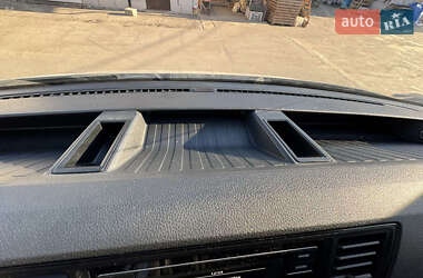 Грузовой фургон Volkswagen Crafter 2023 в 