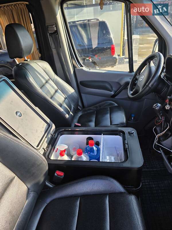 Мікроавтобус Volkswagen Crafter 2013 в Києві