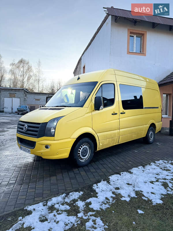 Вантажопасажирський фургон Volkswagen Crafter 2015 в Рівному