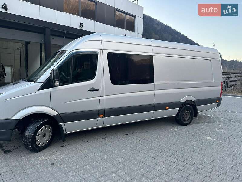 Грузопассажирский фургон Volkswagen Crafter 2008 в Иршаве