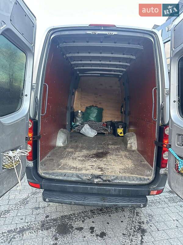 Грузопассажирский фургон Volkswagen Crafter 2008 в Иршаве
