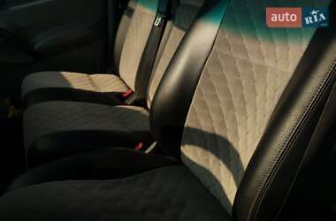Мікроавтобус Volkswagen Crafter 2006 в 